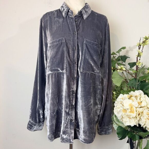 Anthropologie | Pilcro Relaxed Velvet Button Down | Medium | Grey shirt - Picture 1 of 10